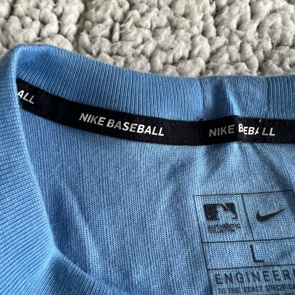 Nike - Picture 3 of 3